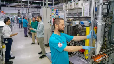 Yeni teknolojiler konusunda meraklı: başından bu yana bu yenilikçi yaklaşım fabrikadaki çalışanlar tarafından da desteklendi.